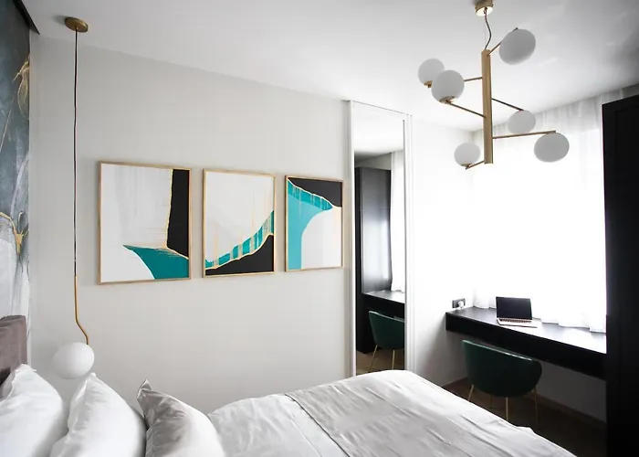 Prestigious Downtown *