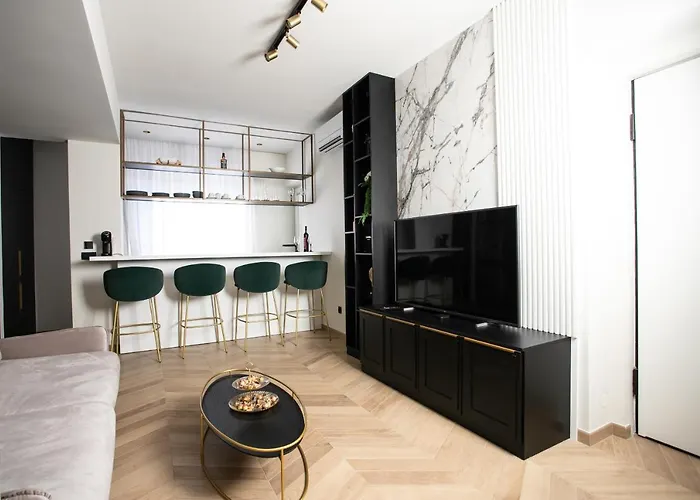 Prestigious Downtown